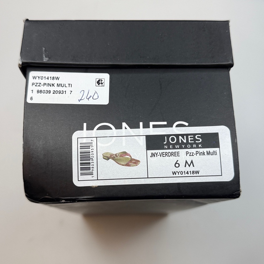 Jones New York Women's Verdree Thong Flat Sandals- Pink- Size 6 - Picture 6 of 9